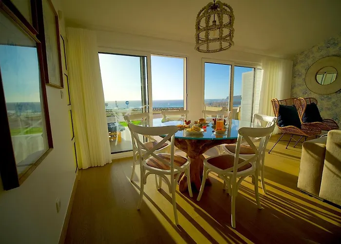 Holidays Vila *
